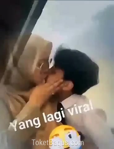 Guru dan murid viral