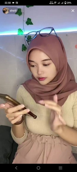 Jilbab rajut emang yahut _ sheiii _ live tiktok(1080P_HD)