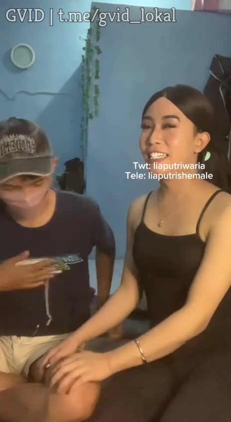 Waria Cantik menikmati Gairah Brondong STRAIGHT Kontol TEBELLL