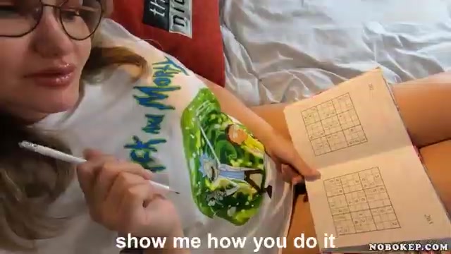 Genjot Kakak Tiri Sampai Crot di Memeknya - KingAV