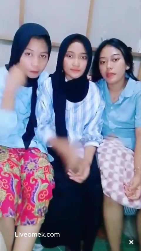 Host Sperma Manis Ngentot 3 Gadis Imut Bergiliran