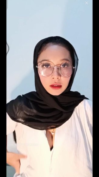 HIJAB TAPI BAJU DINAS