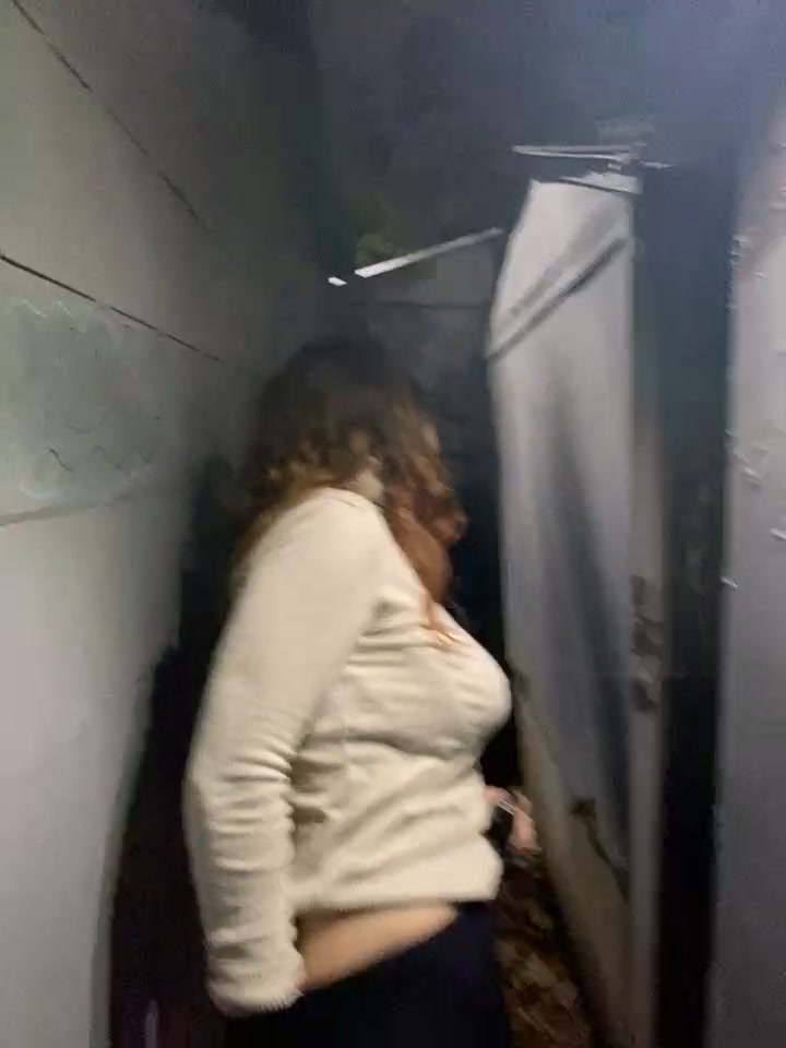 gr8qN-VID_20240512_001942_615