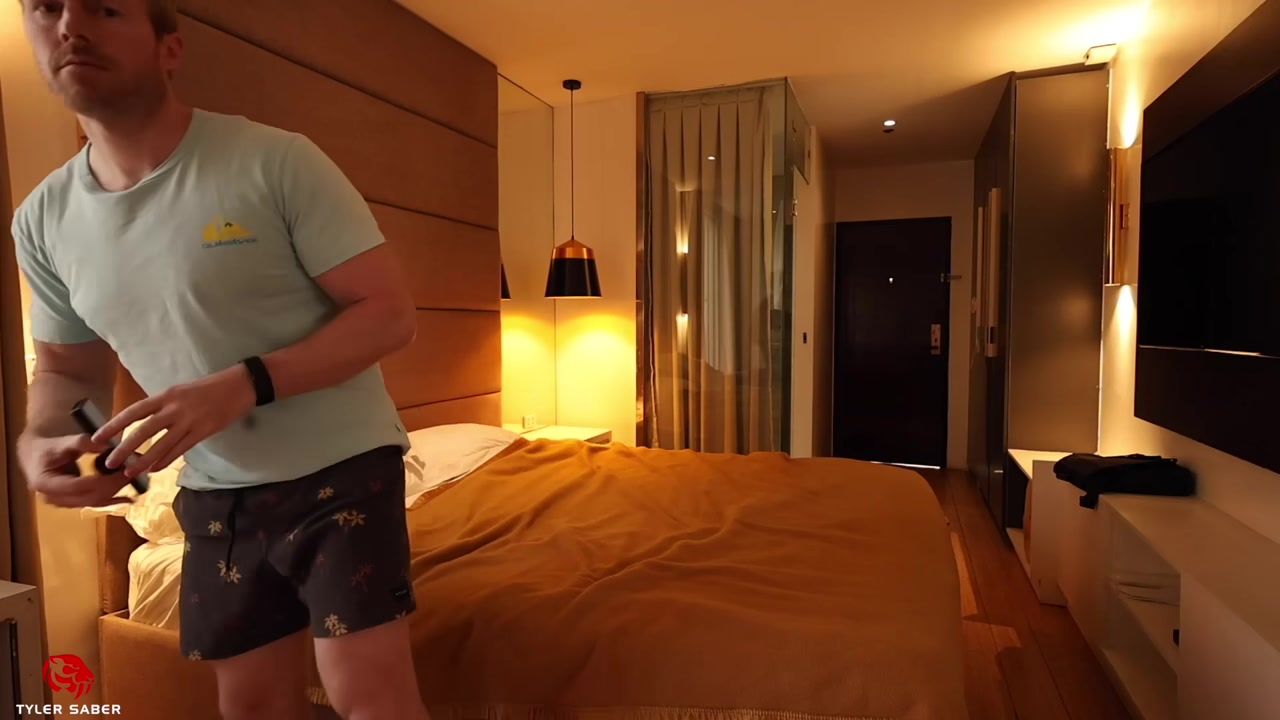 chindo di ewek bule pirang