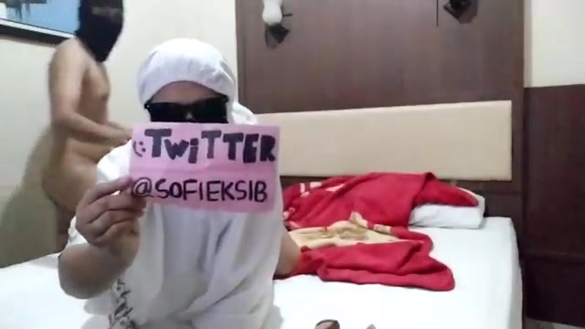 Skandal Sofie pijat ++ (4) - [ Telegram @doodstreamRedLion ]