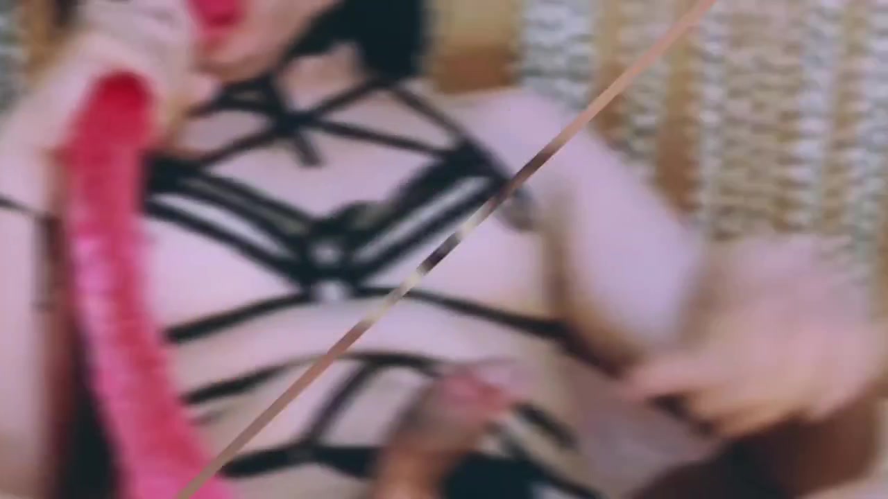 Asian ladyboy get cumshot