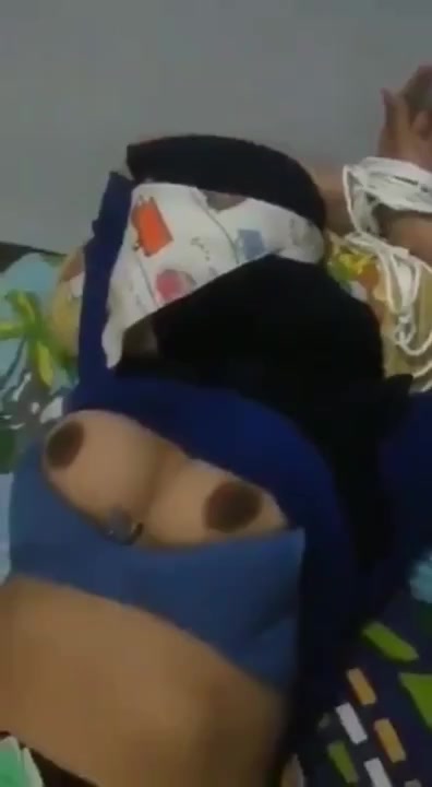 351 Video Bokep Fitri Ngentot Nangis Kesakitan