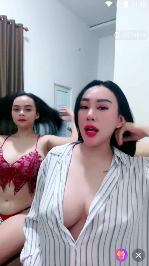 heboh tante kinan dan pasukan ewe brondong (27)